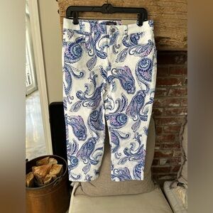 NYDJ For Chicos Slim Crop Womens Size 8 White Blue Purple Paisley Print Jeans